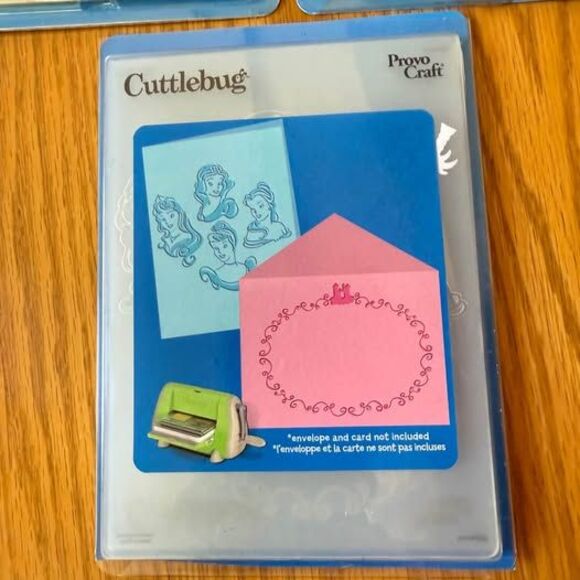 Cuttlebug Disney Mickey Princess Embossing Folders - Picture 5 of 8